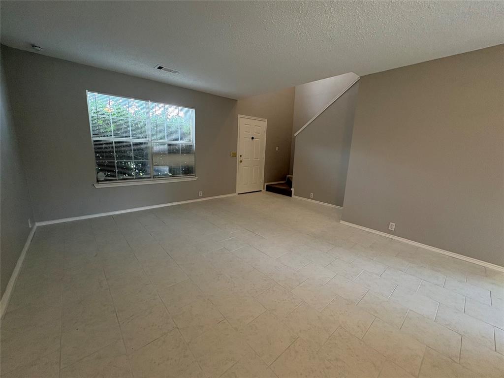 1817 Berkeley Drive Property Photo 4