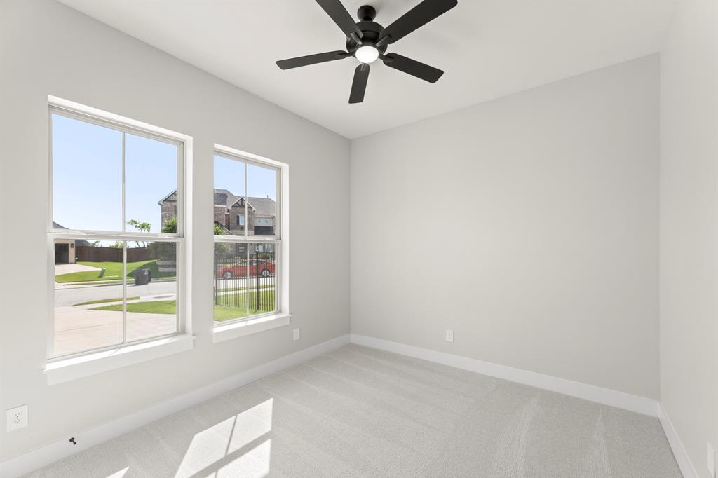 1902 Pebble Lane Property Photo 6