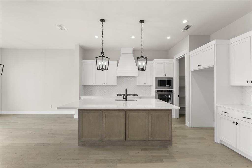 1902 Pebble Lane Property Photo 10