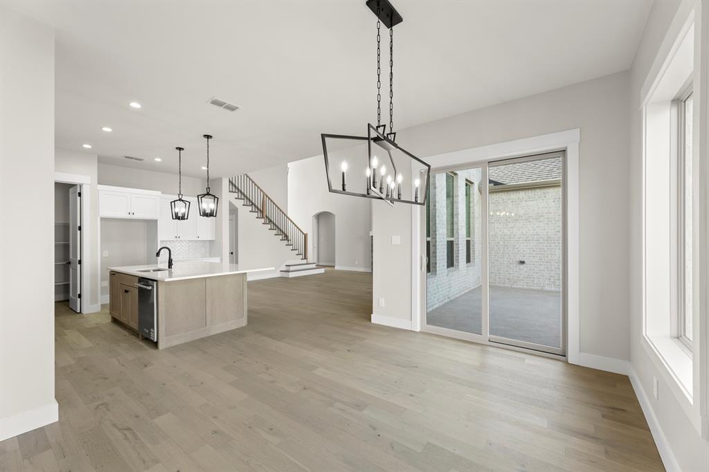 1902 Pebble Lane Property Photo 14