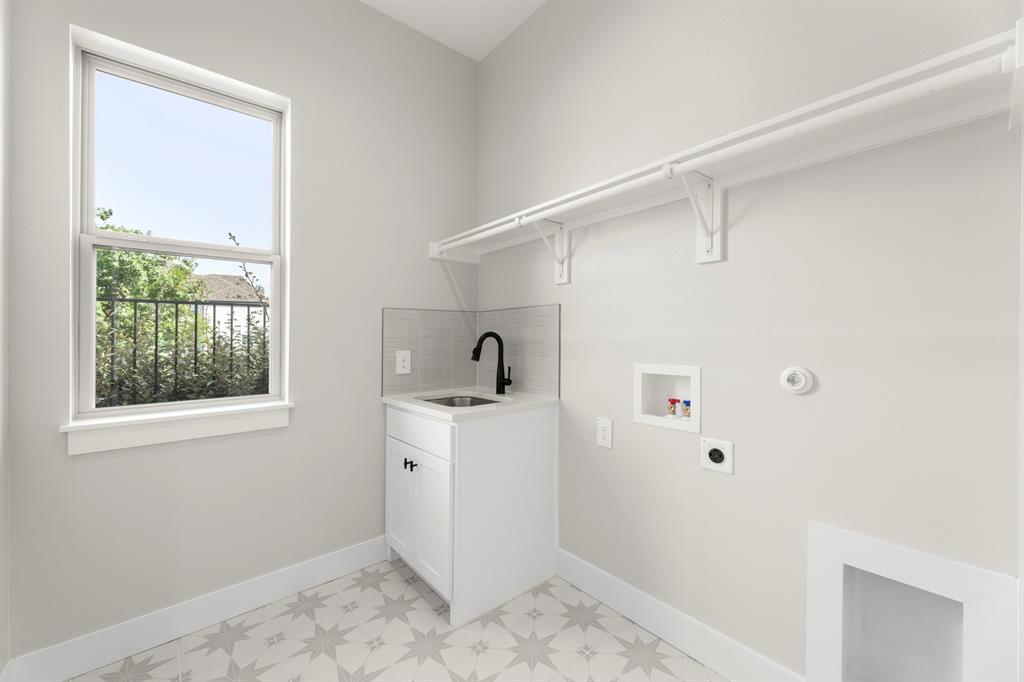 1902 Pebble Lane Property Photo 15