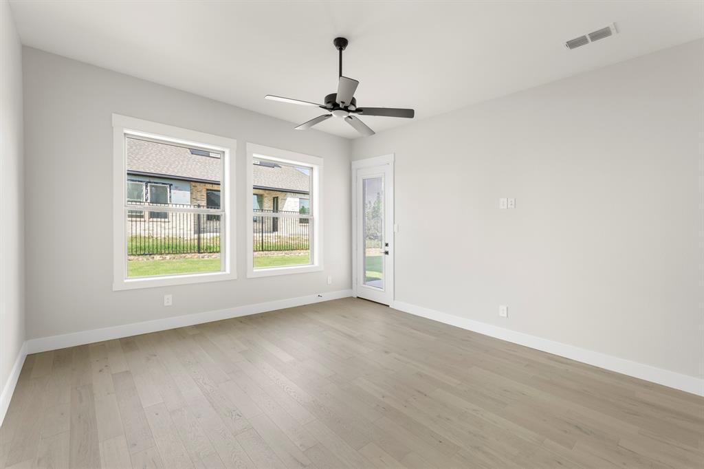 1902 Pebble Lane Property Photo 16