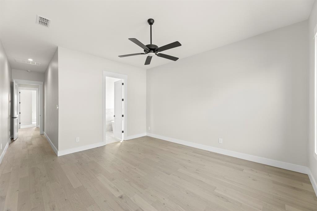 1902 Pebble Lane Property Photo 17