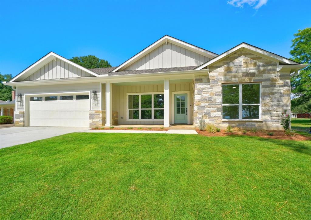 298 Autumn Wood Trail Property Photo 4