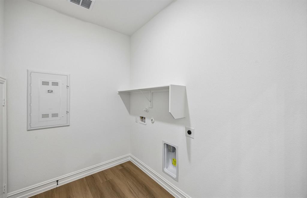 5936 Merian Drive Property Photo 24