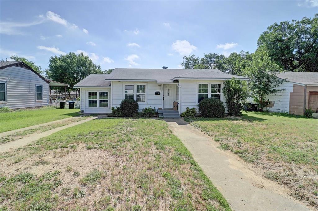 4709 Marks Place Property Photo 1