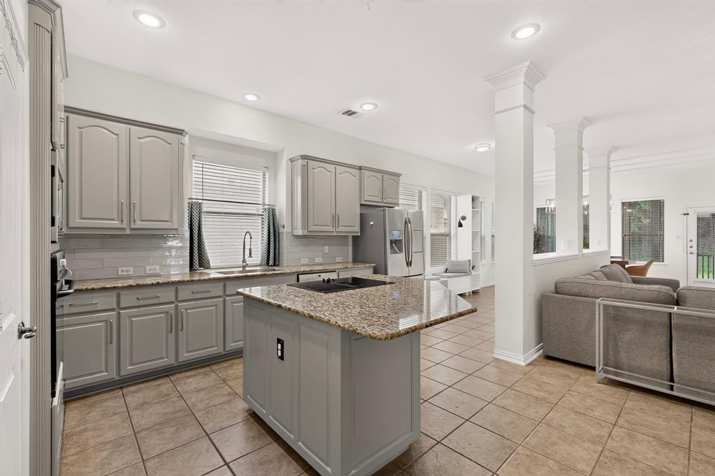 6830 Prairie Flower Trail Property Photo 7