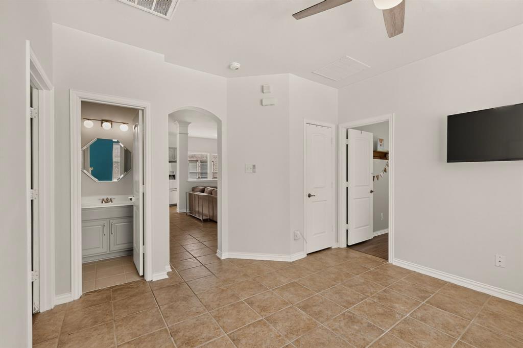 6830 Prairie Flower Trail Property Photo 20