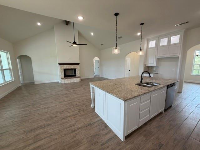 1035 Deer Island Court Property Photo 5