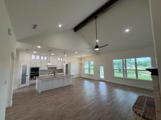 1035 Deer Island Court Property Photo 7