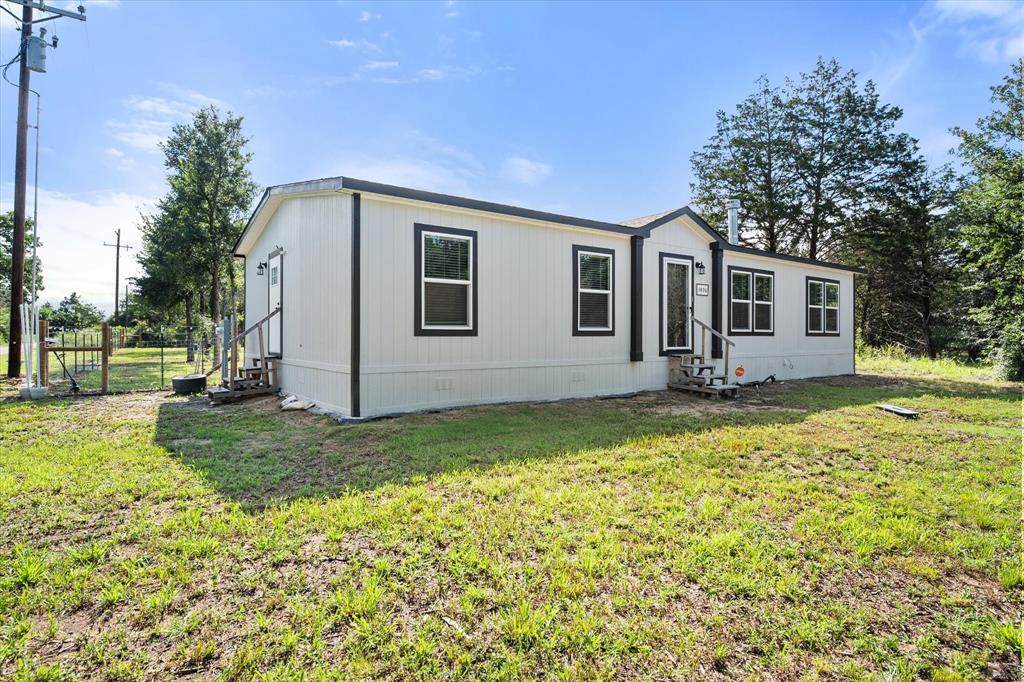 3896 Nw County Road 3111 Property Photo 2