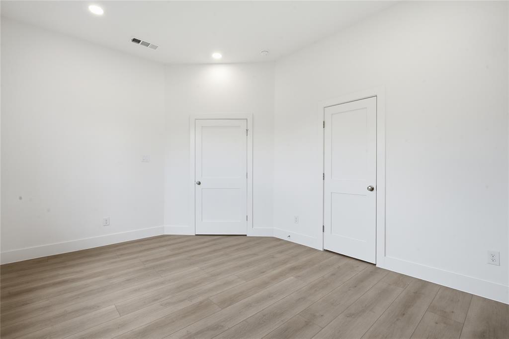 2622 Bainbridge Drive Property Photo 17