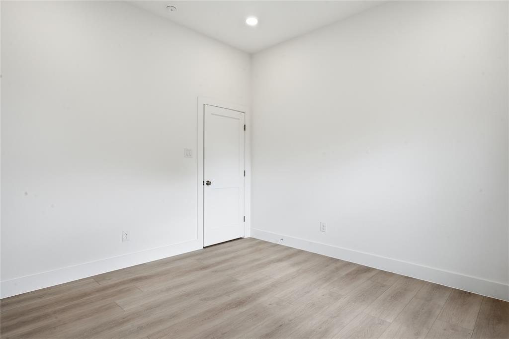 2622 Bainbridge Drive Property Photo 21