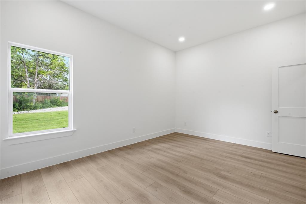 2622 Bainbridge Drive Property Photo 24