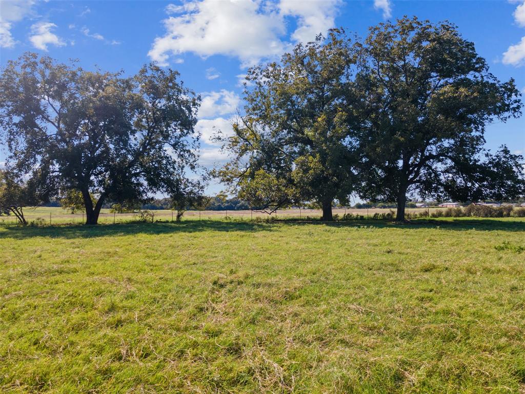 324 E Highway 6 Property Photo 17