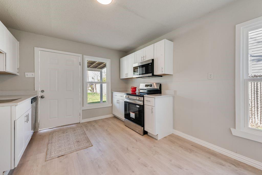 5074 Mayfair Street Property Photo 7
