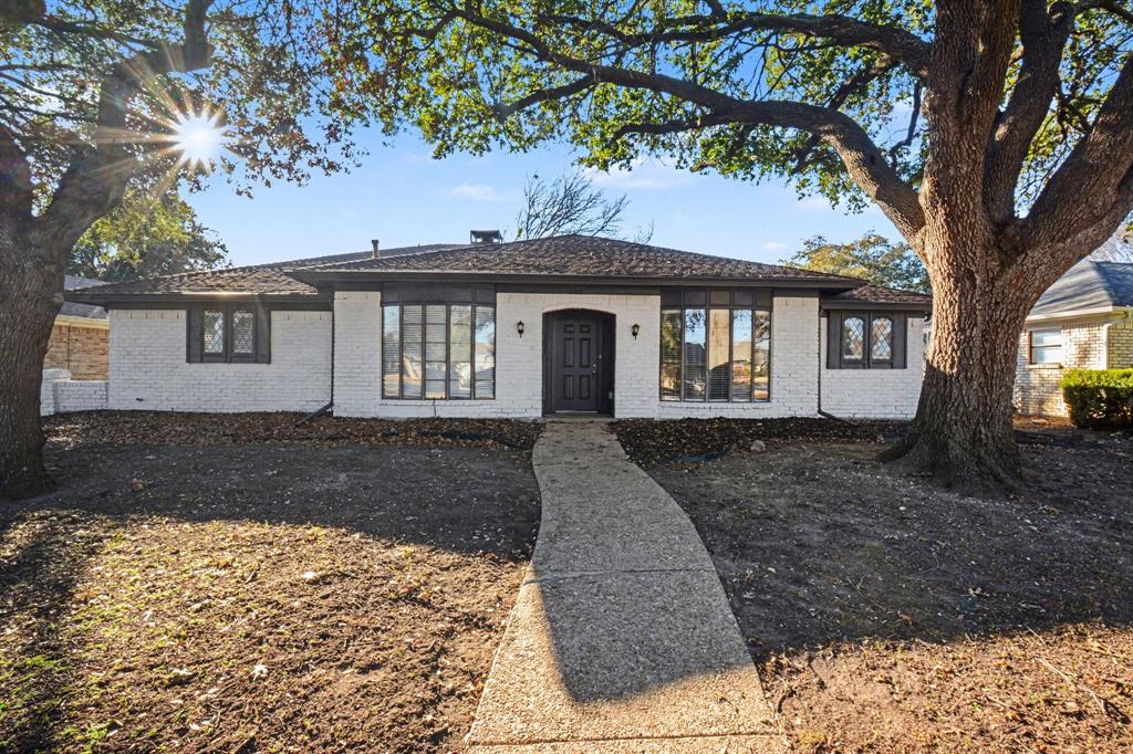 2313 Daybreak Trail Property Photo 4