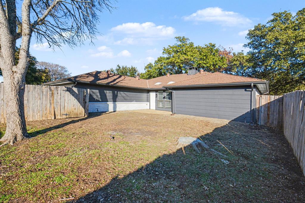 2313 Daybreak Trail Property Photo 22