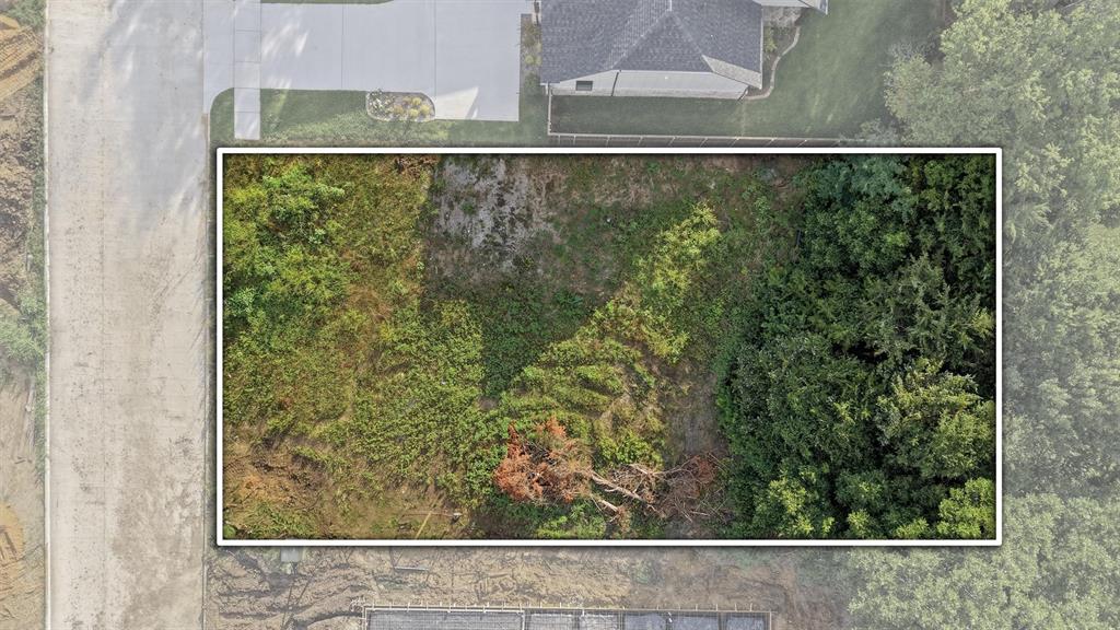 1912 Heritage Knoll Drive Property Photo 13