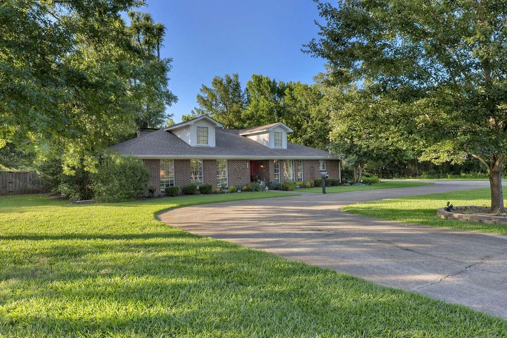 612 W Coke Road Property Photo 3