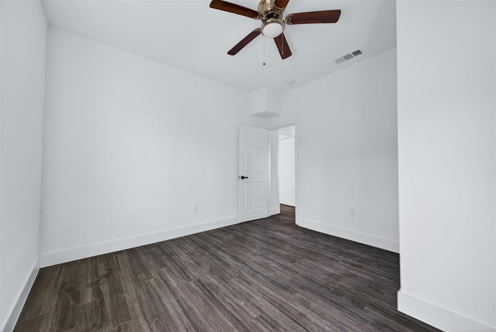 710 E Lamar Street Property Photo 14