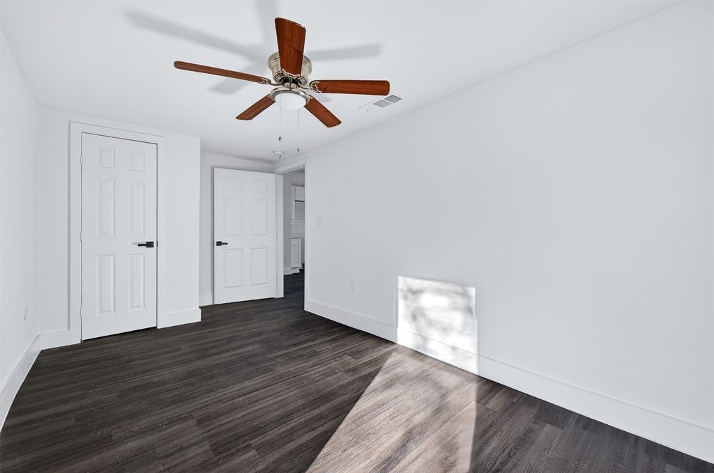 710 E Lamar Street Property Photo 18