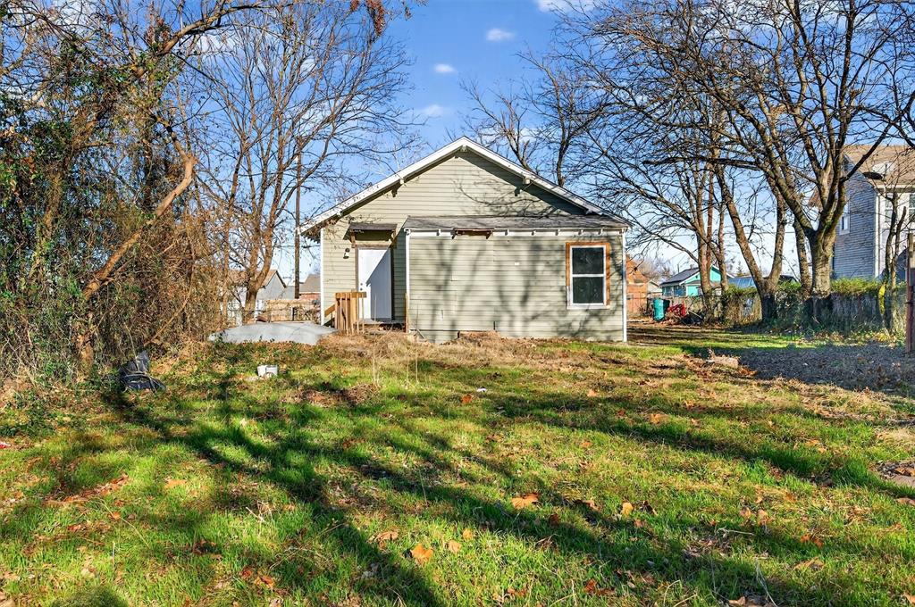710 E Lamar Street Property Photo 24