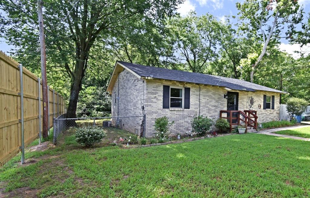 411 N Winnsboro Street Property Photo 2