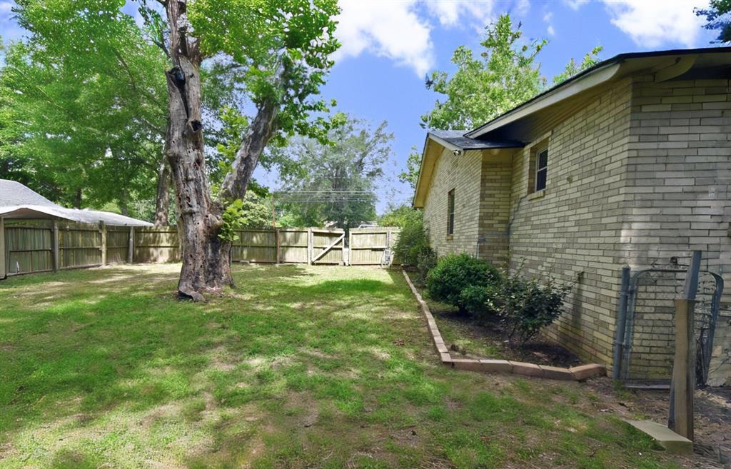 411 N Winnsboro Street Property Photo 4