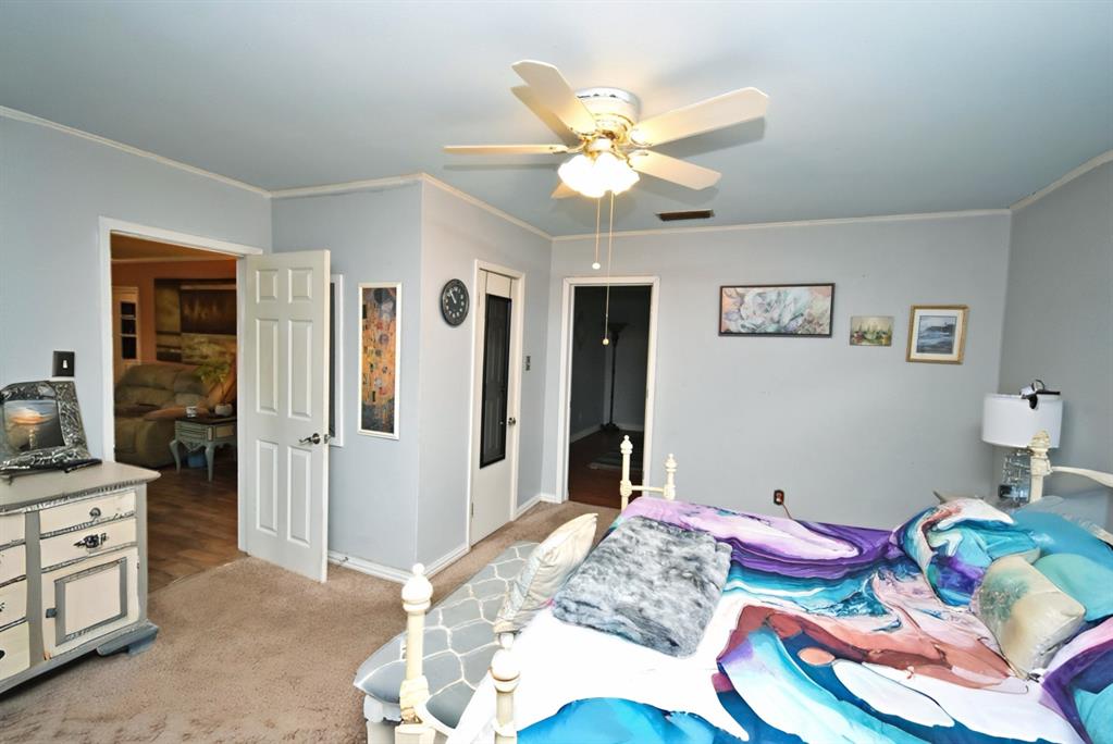 411 N Winnsboro Street Property Photo 16