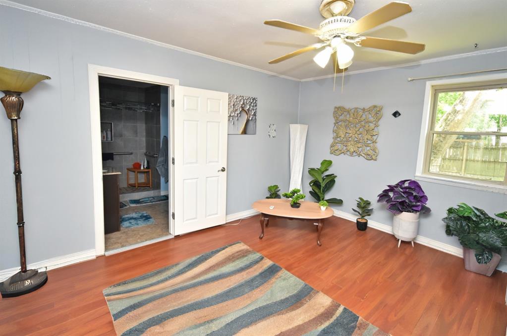411 N Winnsboro Street Property Photo 17