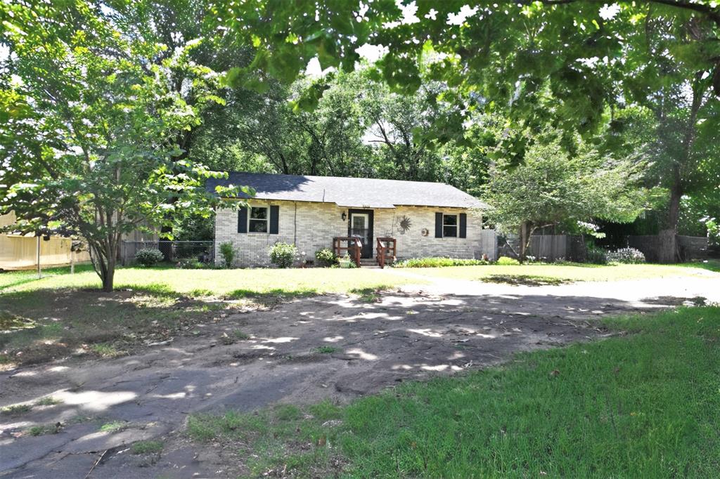 411 N Winnsboro Street Property Photo 24