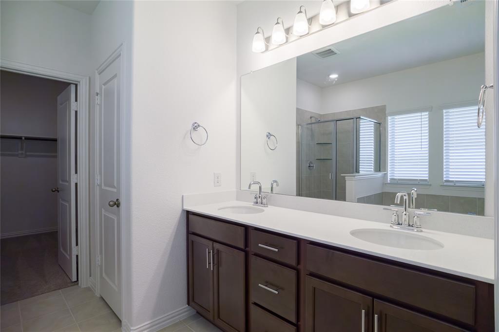 3056 Hollybrook Lane Property Photo 11