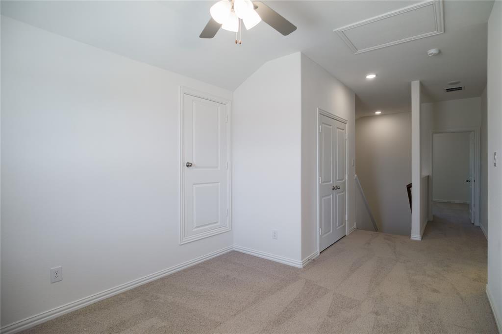 3056 Hollybrook Lane Property Photo 14