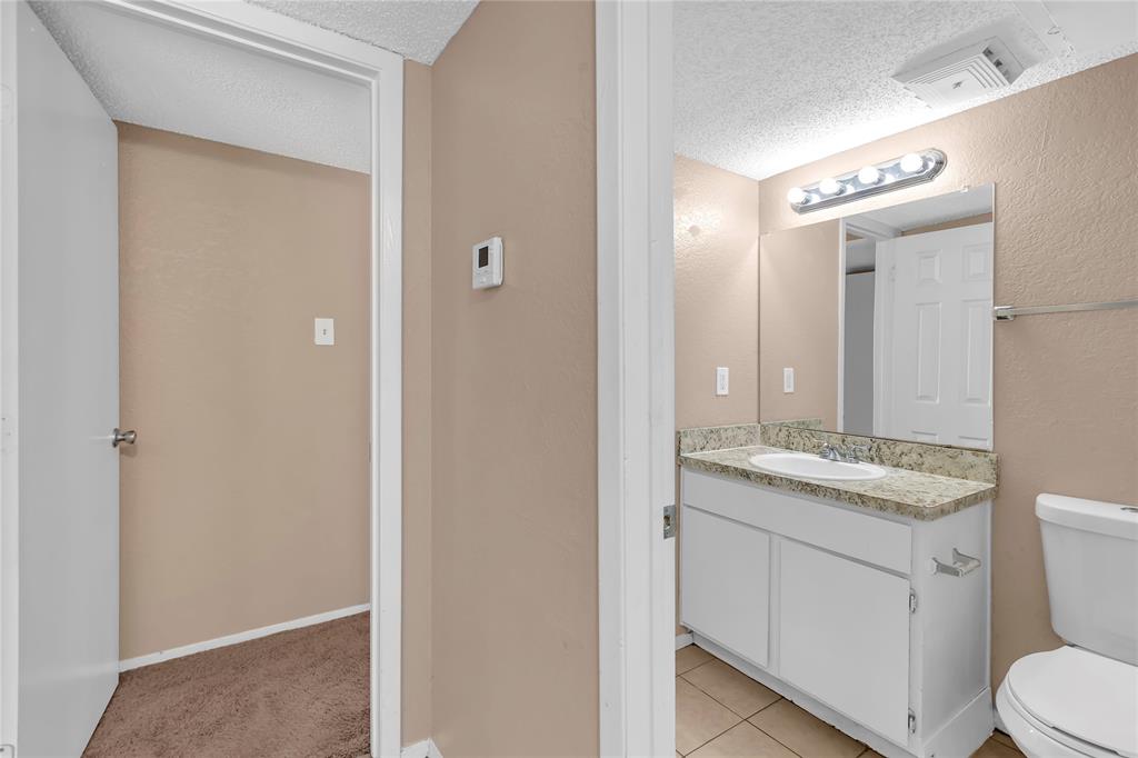 8022 Cambridge Circle B Property Photo 13