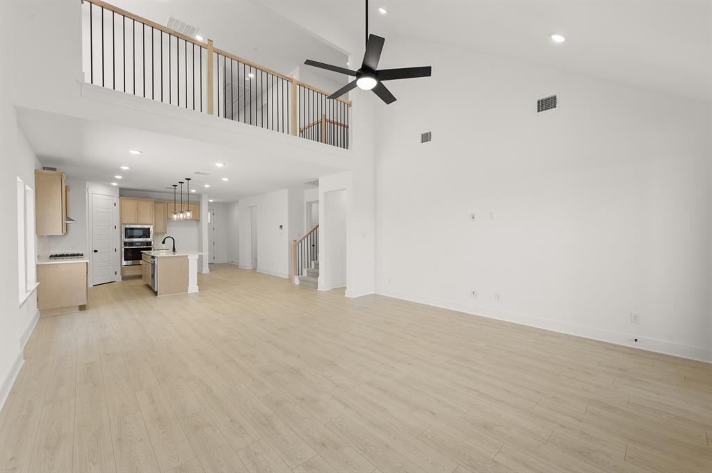 17261 Oxborough Drive Property Photo 7
