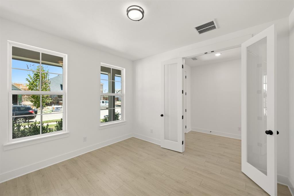 17261 Oxborough Drive Property Photo 10