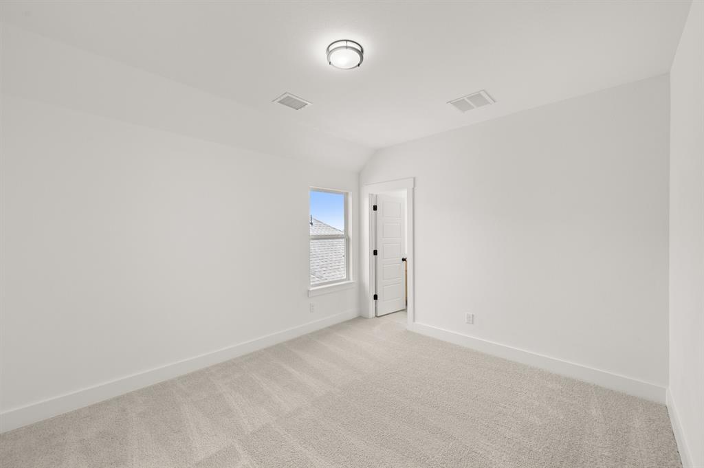 17261 Oxborough Drive Property Photo 16