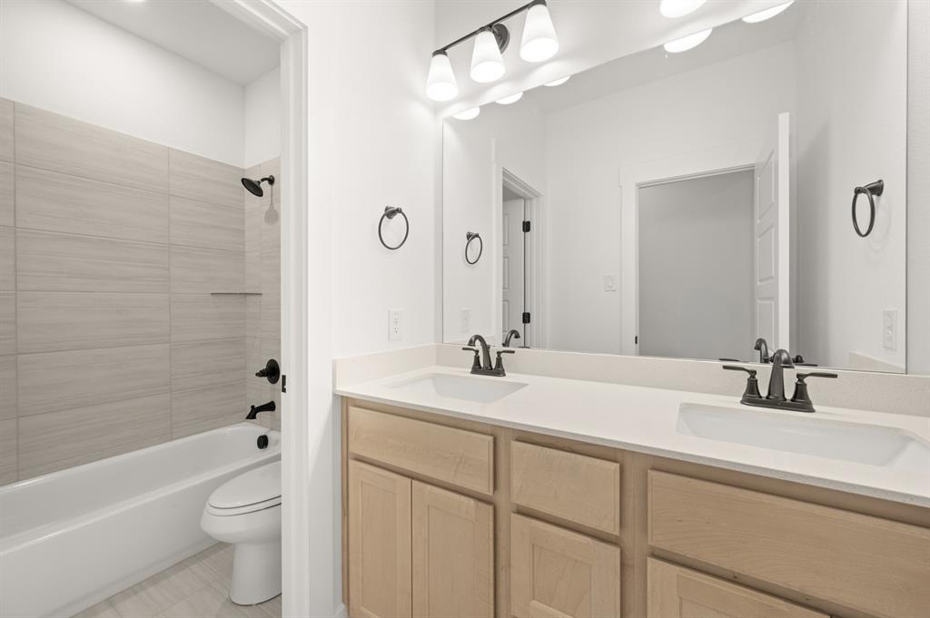 17261 Oxborough Drive Property Photo 19