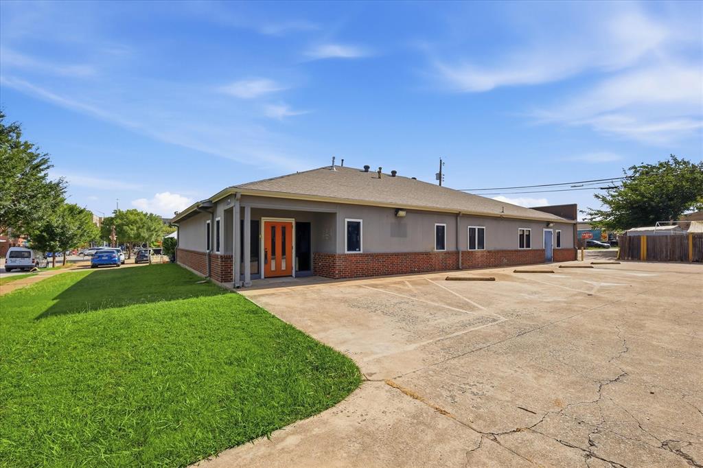 1309 Washington Property Photo 1
