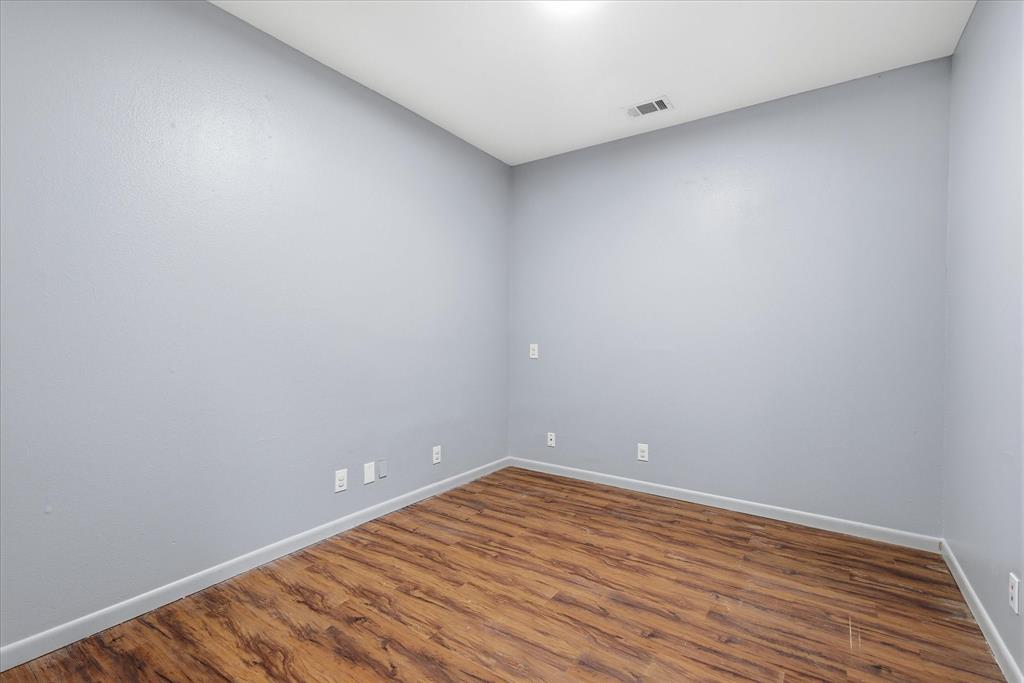1309 Washington Property Photo 14