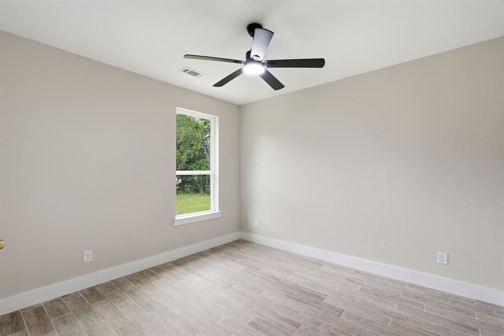 201 E Freeman Street Property Photo 18