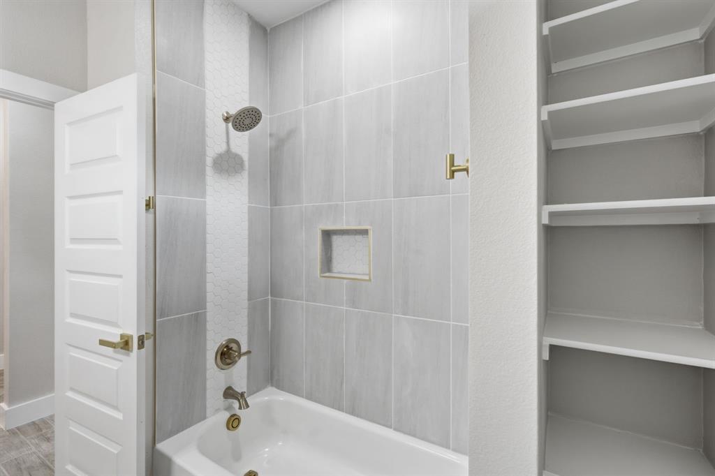 201 E Freeman Street Property Photo 20