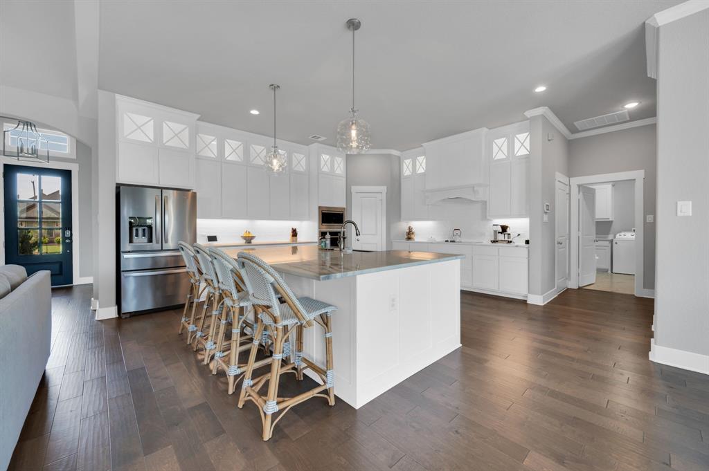 7021 Cedar Court