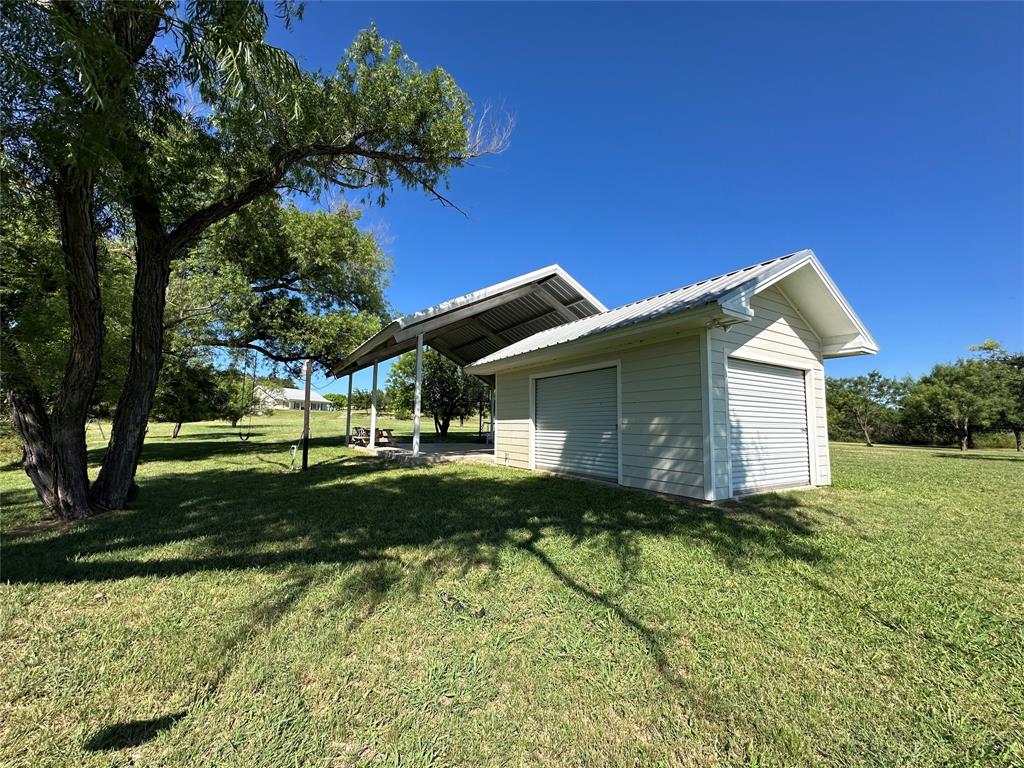 581 Comanche Lake Road Property Photo 6
