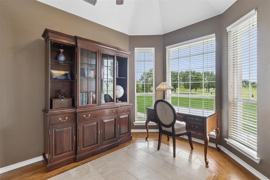 408 Herron Circle Property Photo 5