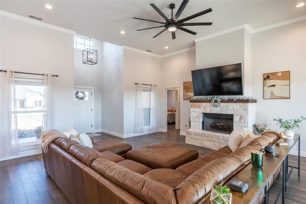 107 Kleingrass Road Property Photo 1