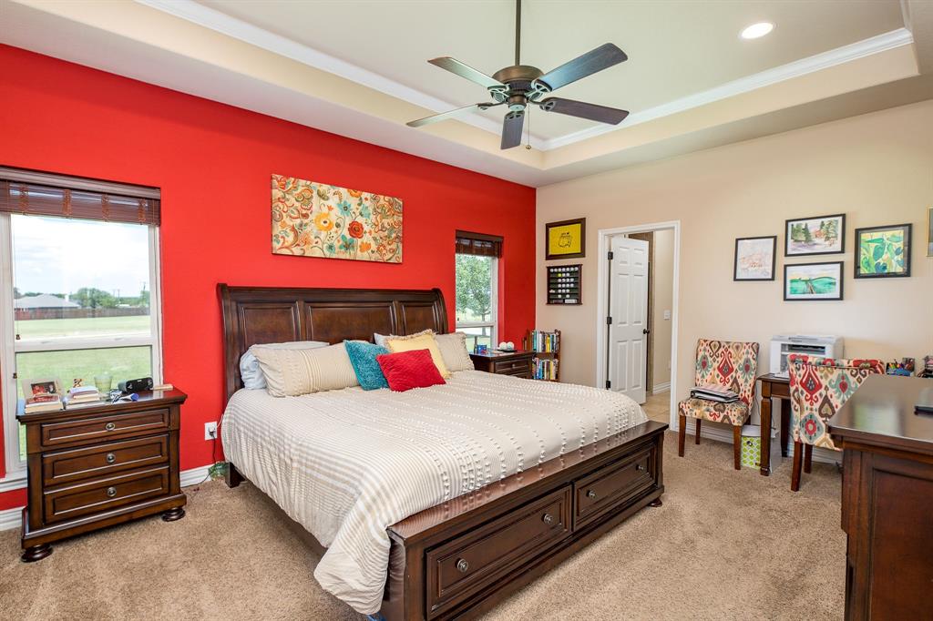 1004 Vineyard Lane Property Photo 16