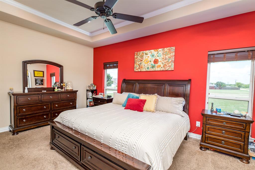 1004 Vineyard Lane Property Photo 18