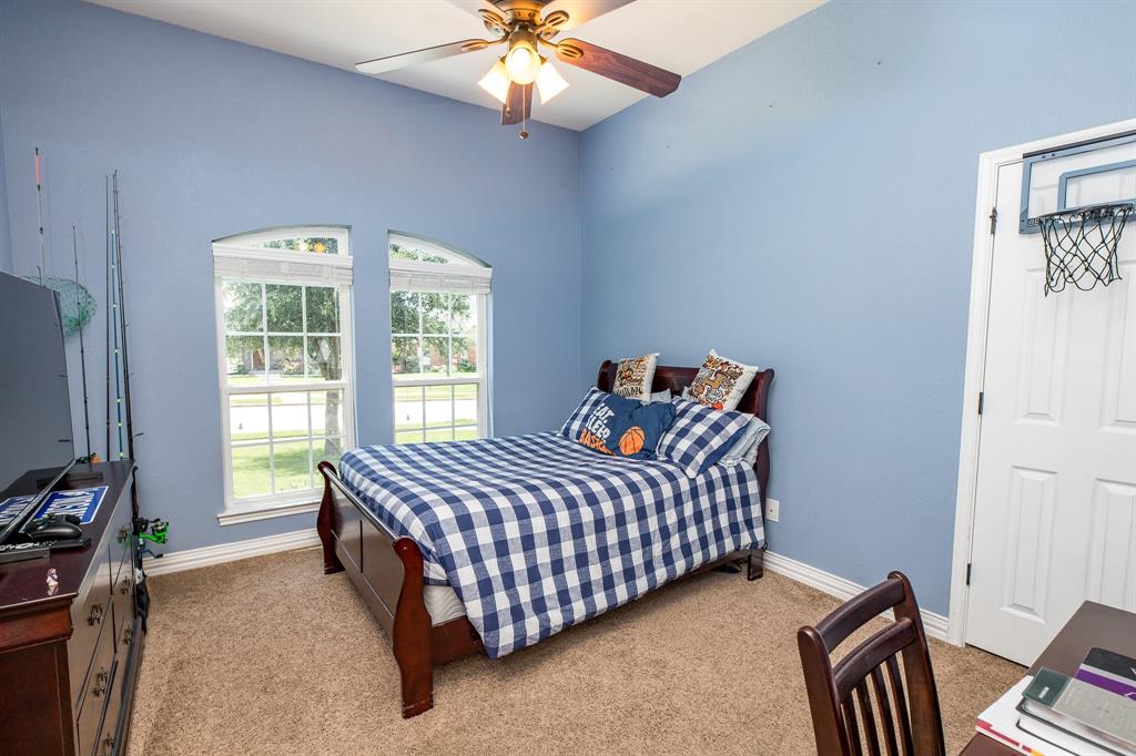 1004 Vineyard Lane Property Photo 26